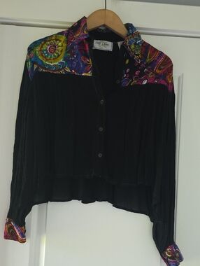 VINTAGE Just Class Black Rayon Button Front Crop Flowy Blouse